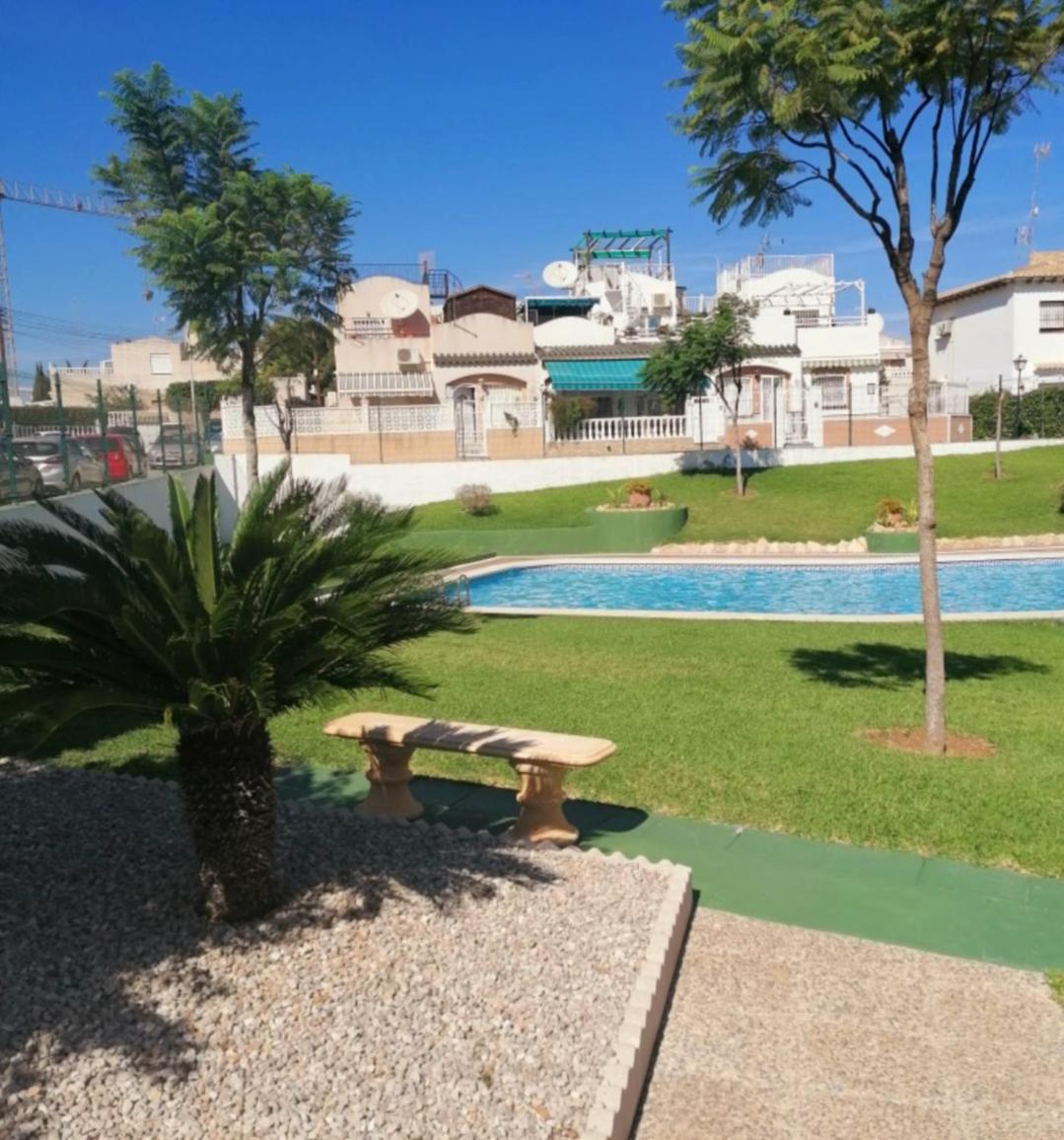 Apartament Casa Del Gato Rojo , Communal Swimming Pool , Terrace With Barbecue Торевьиа Экстерьер фото