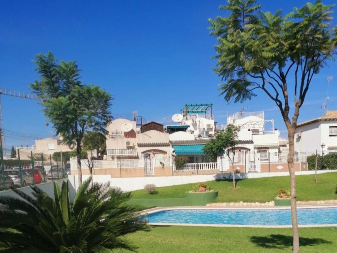 Apartament Casa Del Gato Rojo , Communal Swimming Pool , Terrace With Barbecue Торевьиа Экстерьер фото
